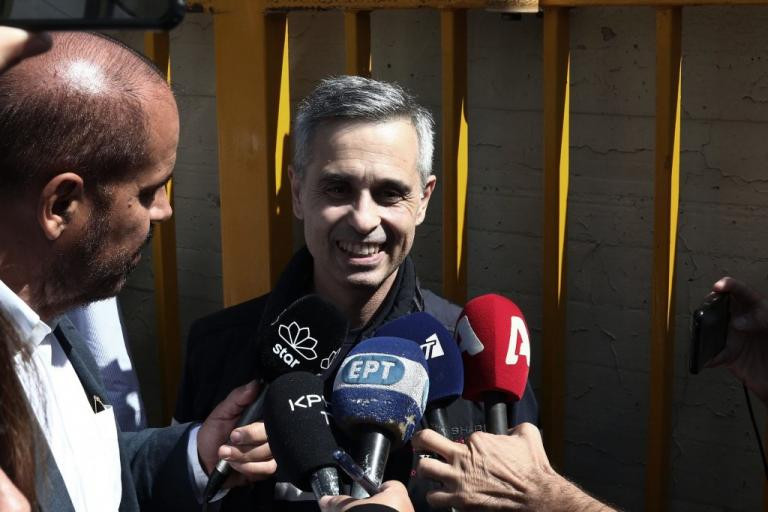 Ανατριχιαστικές αποκαλύψεις για την απαγωγή Λεμπιδάκη – Δεμένος σε χέρι και πόδι με αλυσίδα – Τον έβαζαν να υπογράφει με αίμα τις επιστολές -Oι δράστες είχαν 5 κρησφύγετα